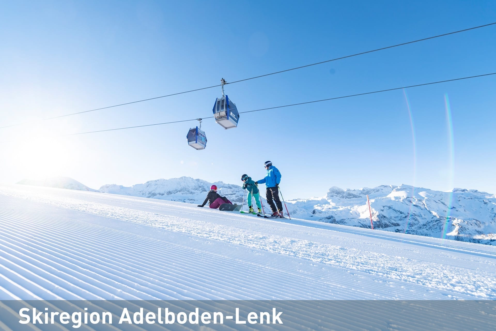Skifahrer geniessen die Pisten der Skiregion Adelboden-Lenk